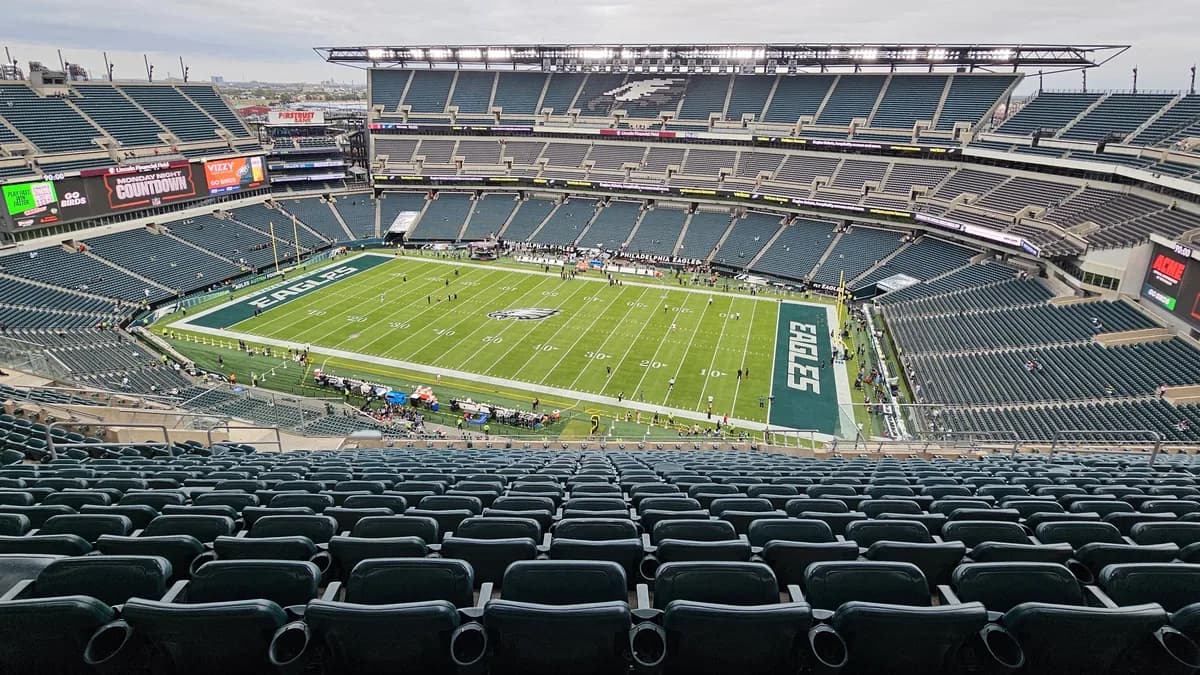 Eagles Analyse: Das Linc hat ein Ablaufdatum: Was wir über das neue Eagles-Stadion wissen – Titelbild für den Artikel auf www.fly-eagles-fly.de